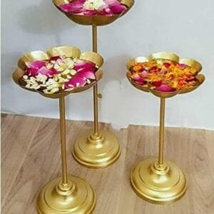 "Illuminate your space with elegance! ✨✨ The ZEN IMPEX Decorative Urli Bowl Tealight Holder Set adds charm and warmth to any occasion. Perfect for Diwali, poojas, or just because! 🕯️🌸 #HomeDecor #FestiveVibes #Elegance"